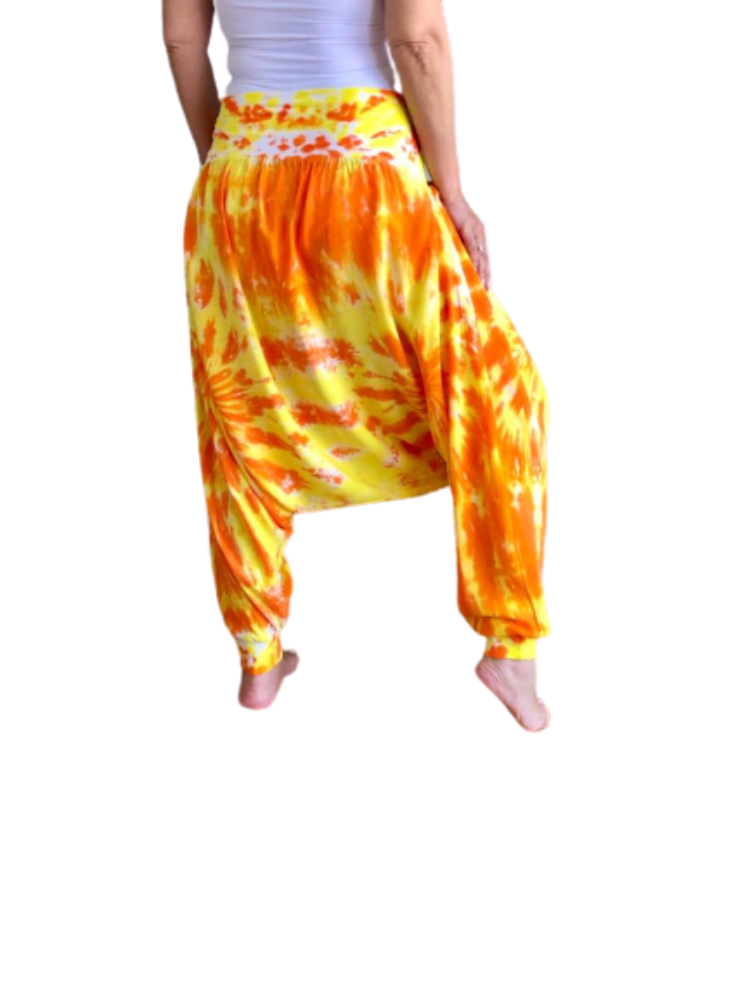 بنطلون حريم مصبوغ باللون البرتقالي/الأصفر