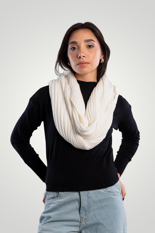 White knit ring shawl