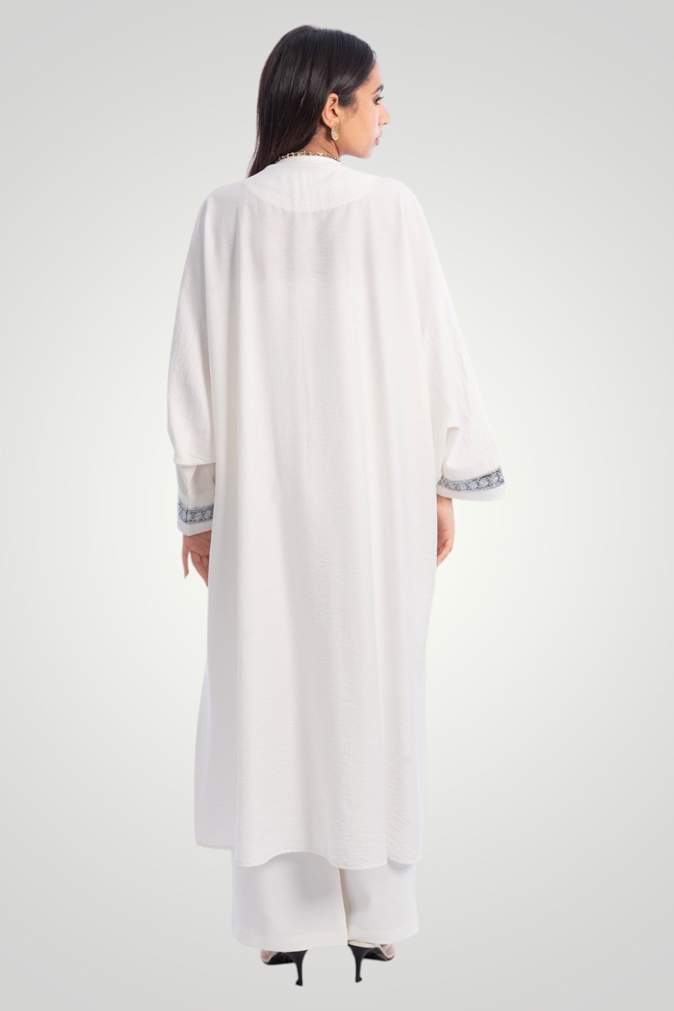 عباية لومينا