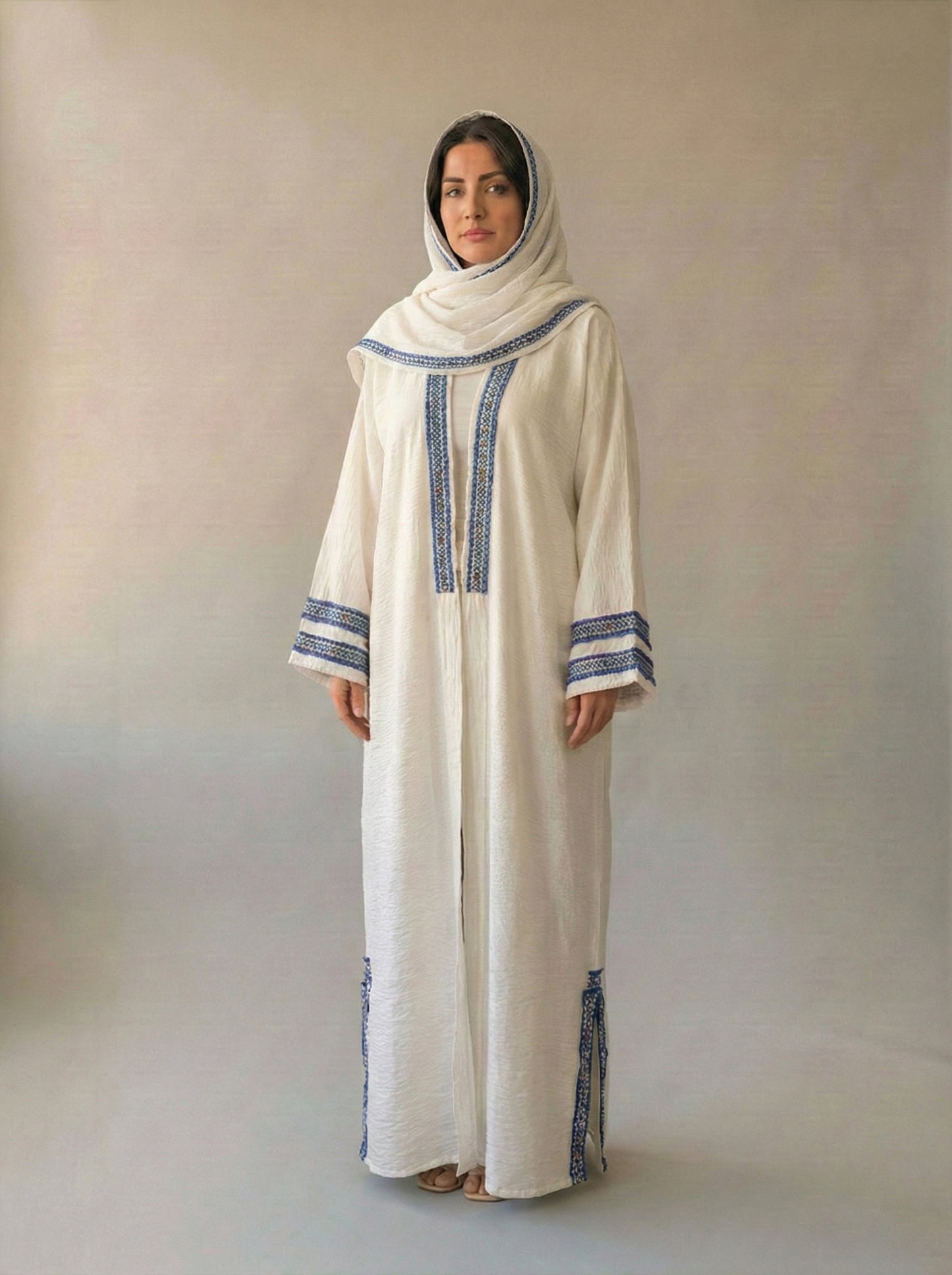 Zumrud Abaya